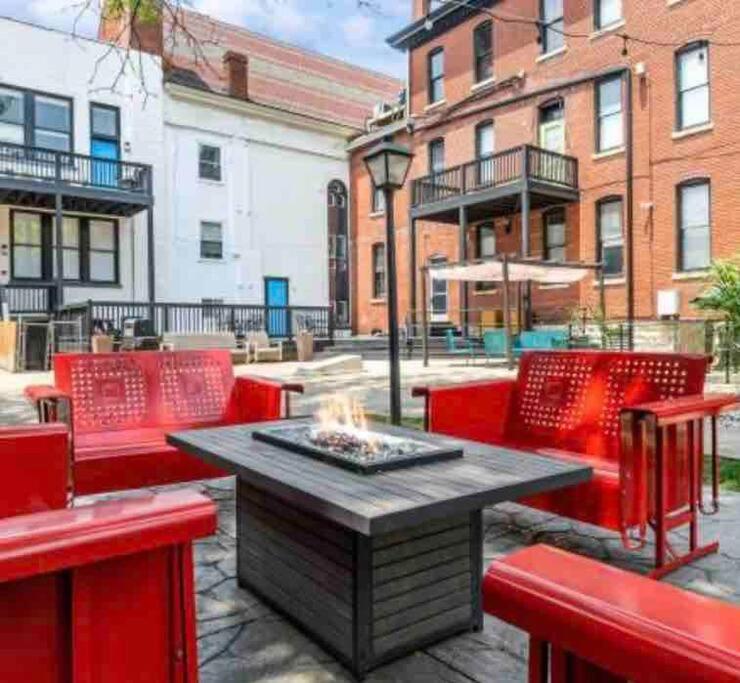 2Br Unit W/ Cinema Room In Nulu Louisville Eksteriør billede